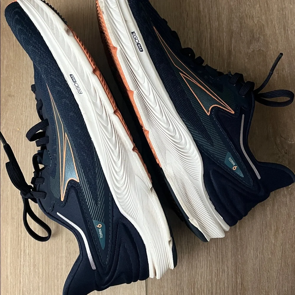 Altra Women's Torin 6 Shoe - Picture 6 of 8